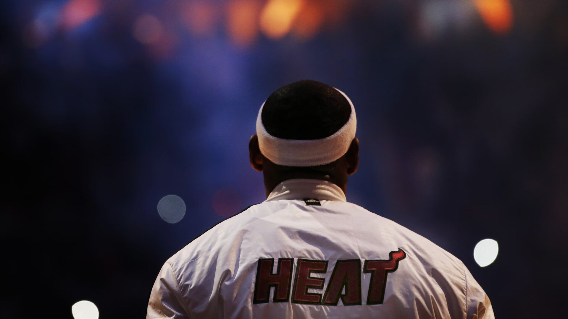 铁幕之夜,戈贝尔与奥运周期的命运交错